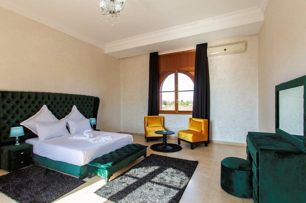 فيلا 6 غرف مع مسبح خاص في مراكش